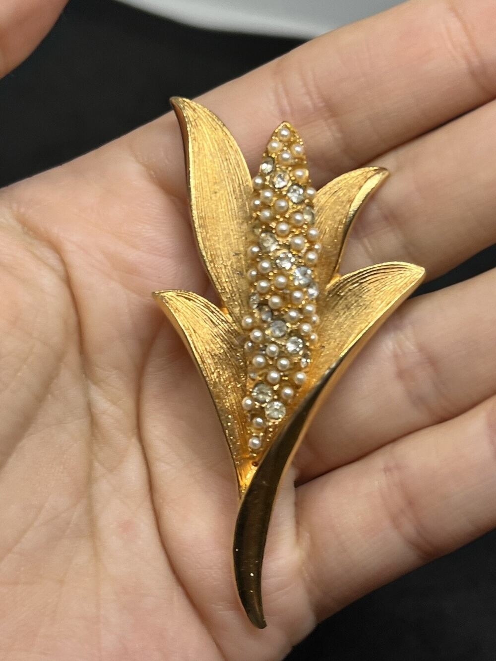 Vintage Coro Corn Floral Leaf Gold-Tone Rhinestones corocraft faux pearl brooch